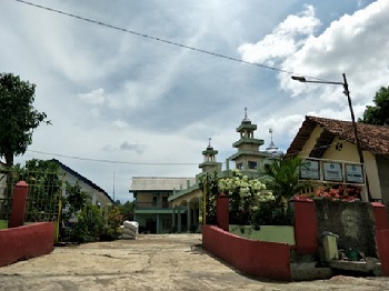 Pondok Pesantren Al-Mubarokah Cirebon