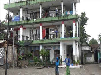 Pesantren Hamalatul Qur’an Jogoroto Jombang