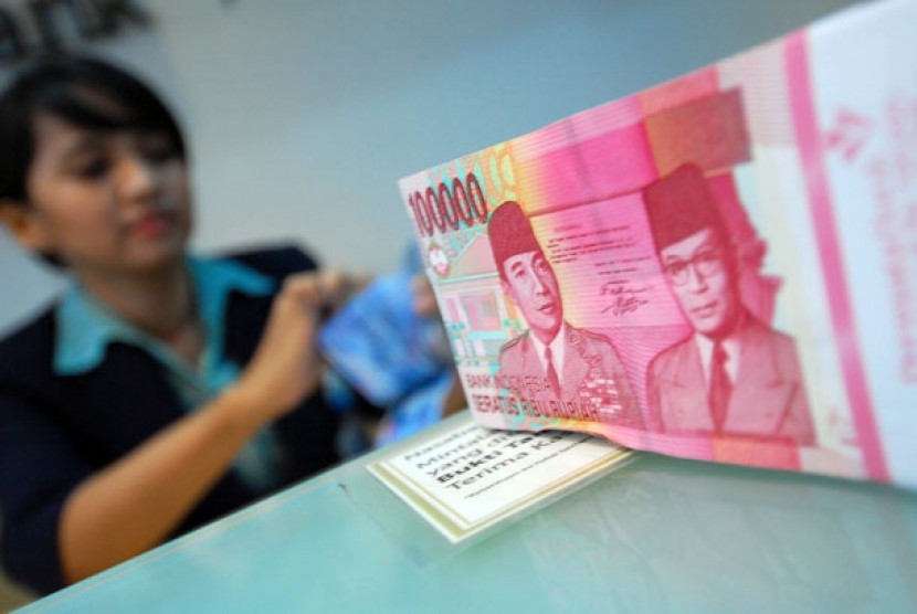 Rupiah Masih Bertahan di Area Positif