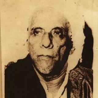 Habib Sholeh bin Muhsin al-Hamid (Habib Sholeh Tanggul)