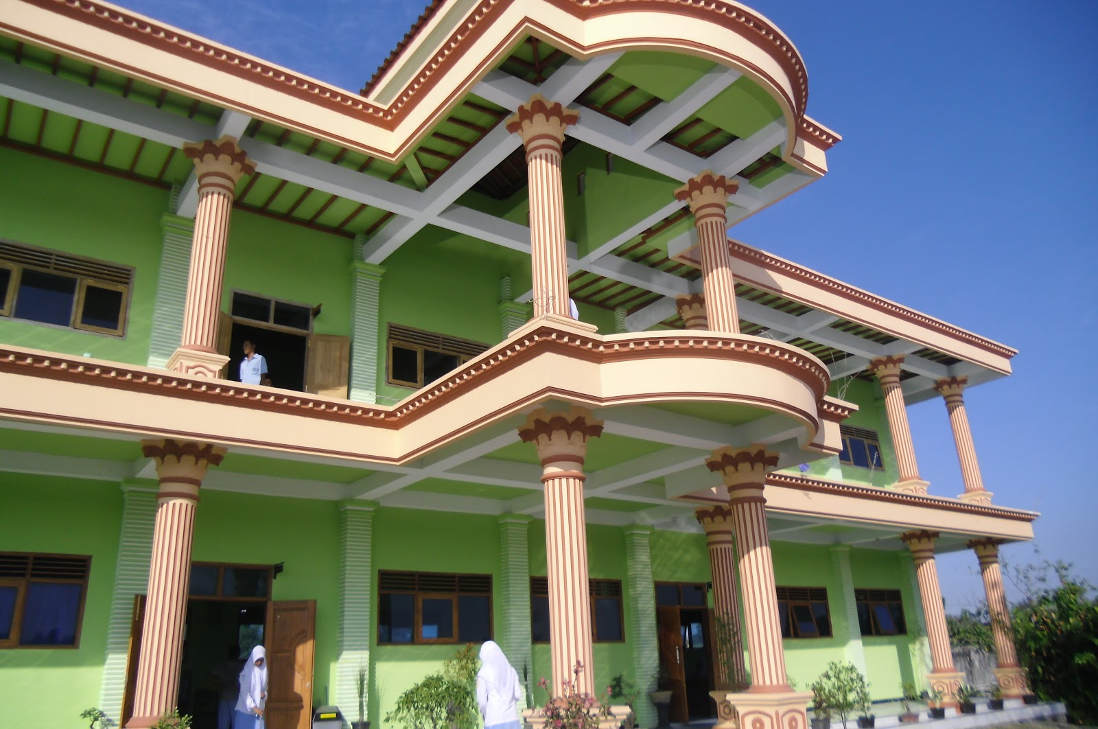 Pesantren Attahdzib Jombang