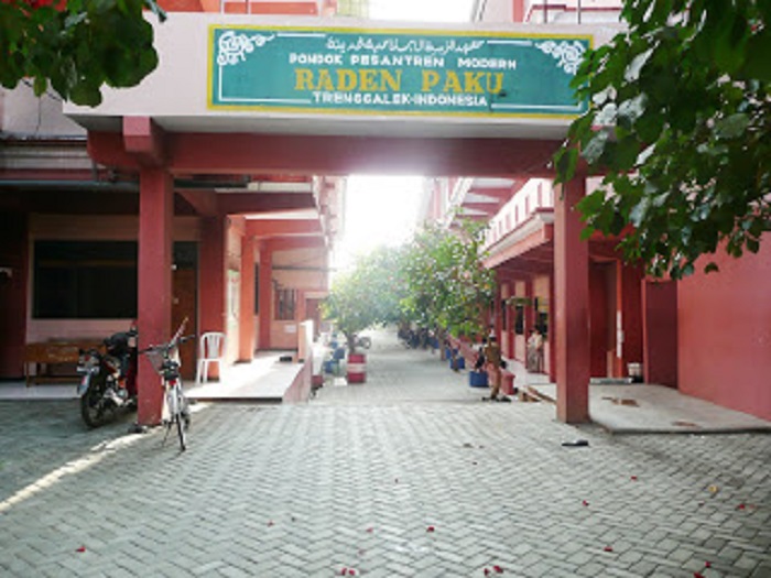 Pesantren Modern Raden Paku Trenggalek