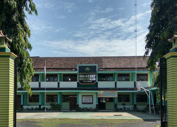SMA Ma'arif NU 04 Kangkung Kendal