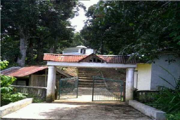 Menapaki Makam Tengku Peulumat, Waliyullah di Aceh Selatan