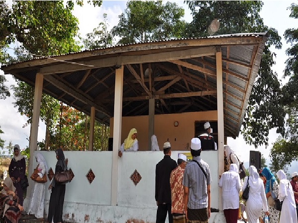 Menelusuri Jejak dan Bertawassul di Makam Habib Umar Bin Maulana Yusuf Al Maghribi Bedugul