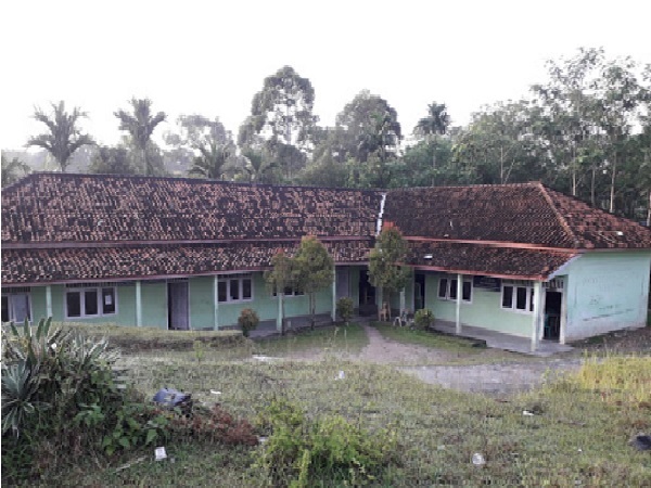 Pesantren Al-Falah Krui Lampung