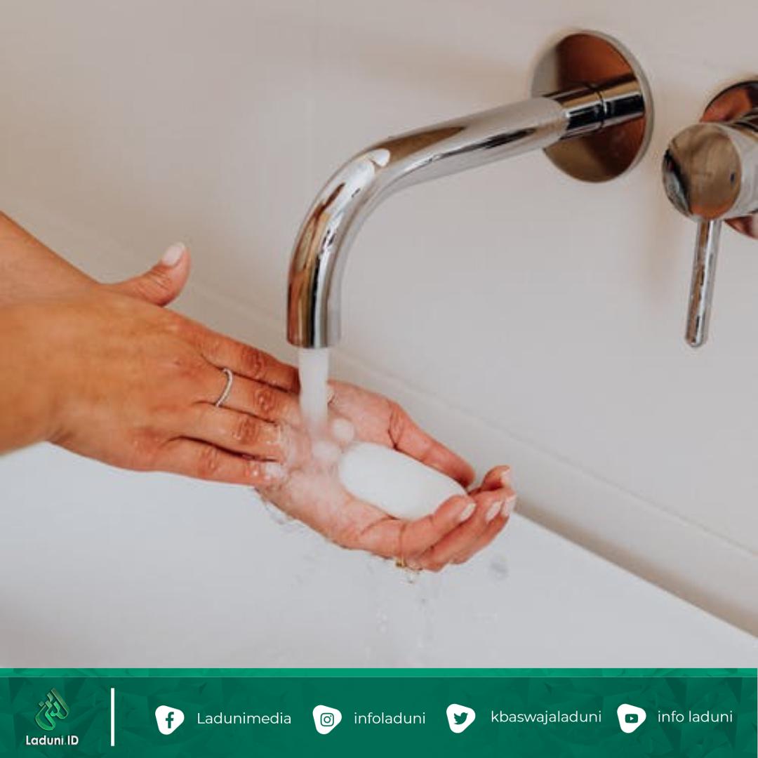 Bolehkah Najis Besar Disucikan Pakai Sabun?