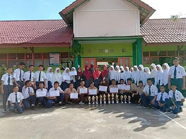 MTs N 1 Mempawah Sabet Juara Lomba PMR Mady dan WIra