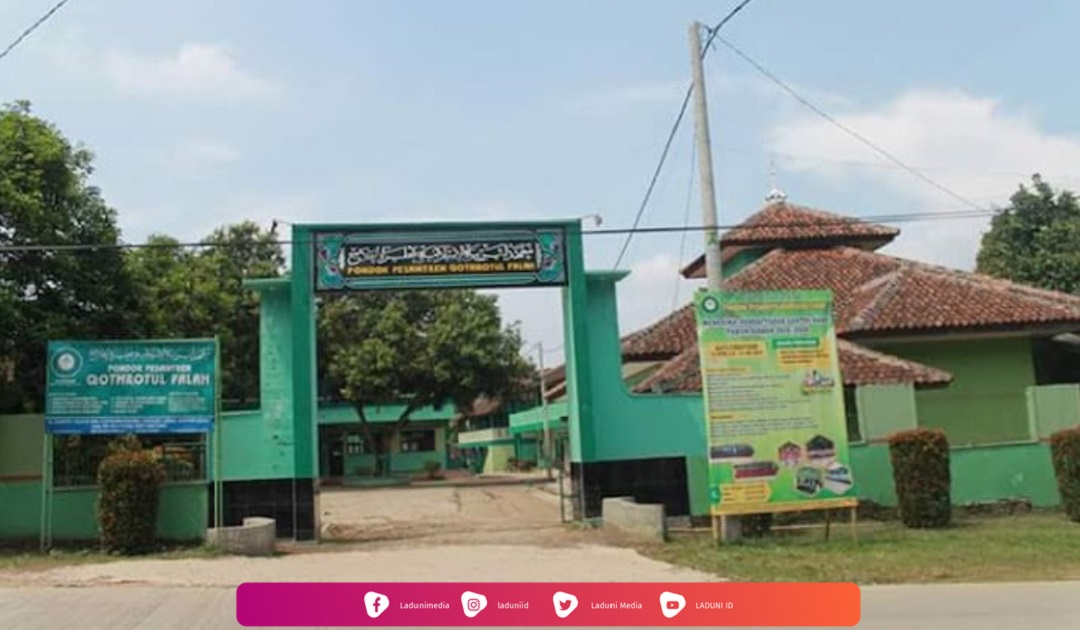 Pesantren Qothrotul Falah Lebak