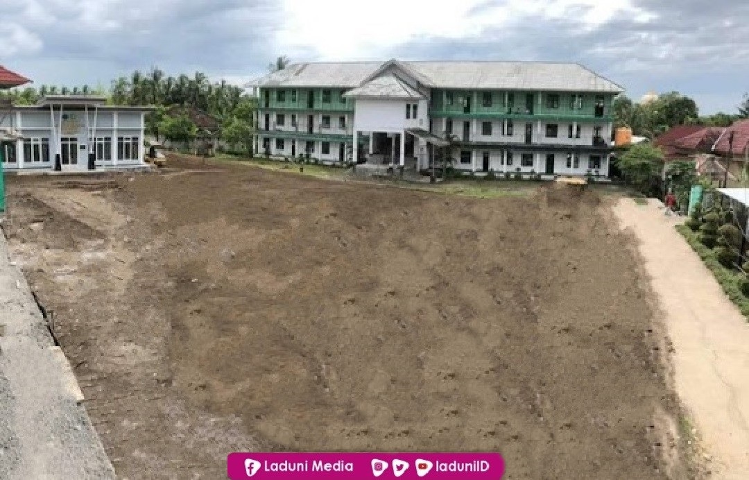 Pesantren Manhalul Ma'arif Lombok Tengah