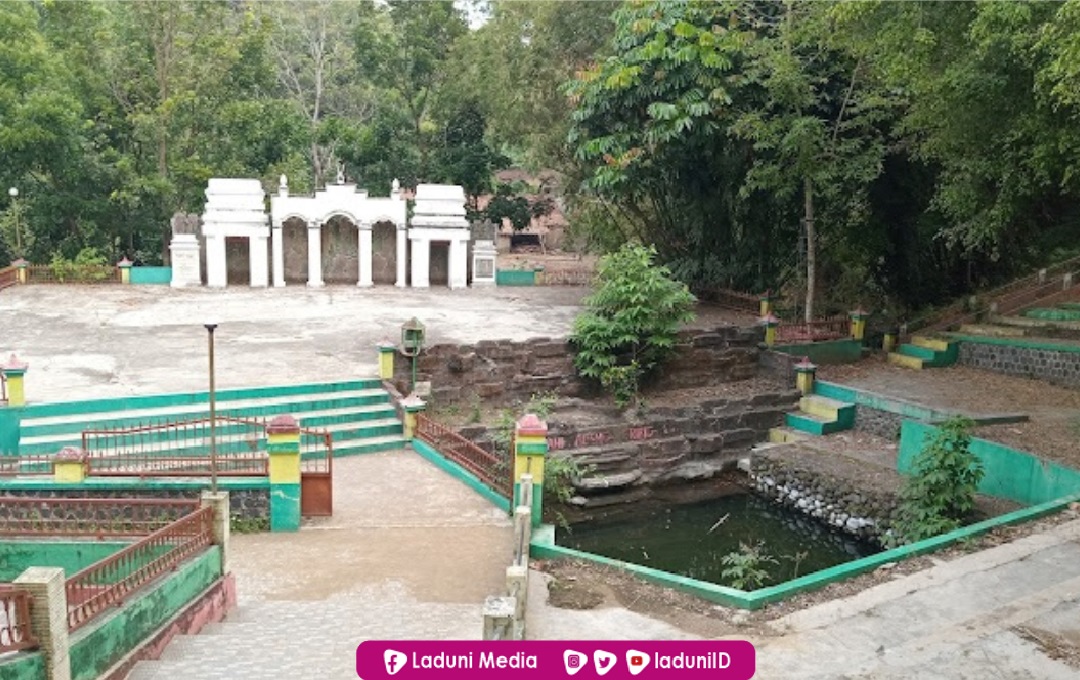 Ziarah di Makam Ki Ageng Gribig, Penyebar Agama Islam di Jatinom, Klaten