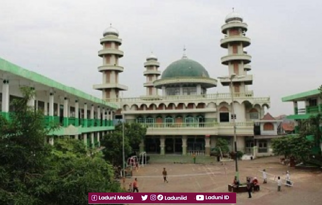 Ziarah di Makam KH. Ahmad Zayadi Muhajir, Pendiri Pesantren Az-Ziyadah Jakarta Timur