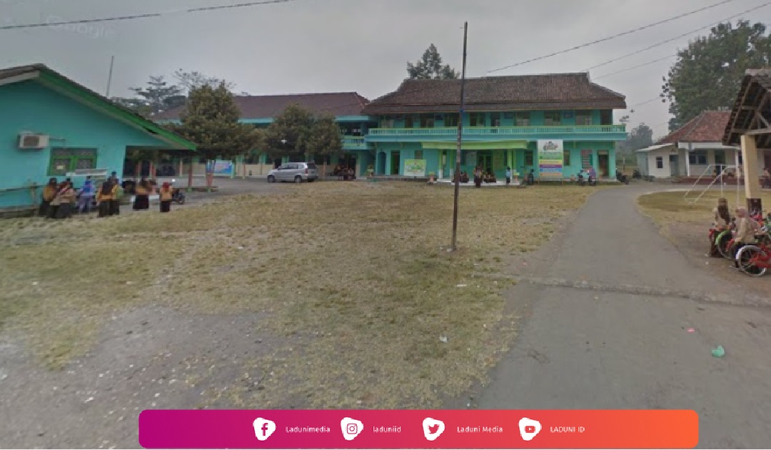 Pesantren Bustanul Ulum Krai Lumajang