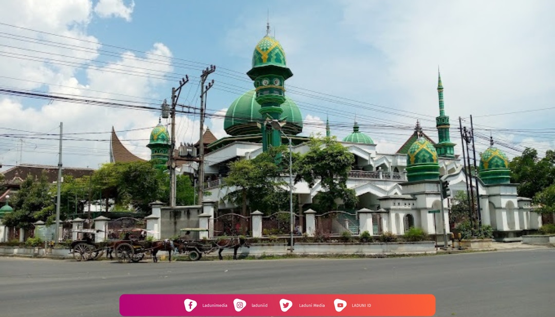 Ziarah di Makam KH. Ma'shum Lasem, Ulama Besar yang melahirkan Ribuan Kiai