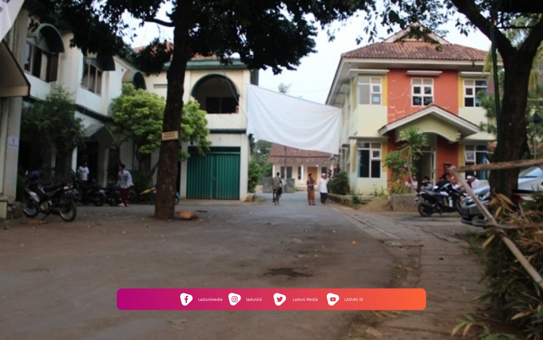 Pesantren Maslakul Huda Pati