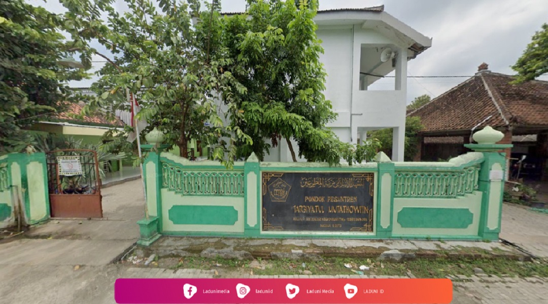 Pondok Pesantren Tarbiyatul Mutathowi'in Madiun