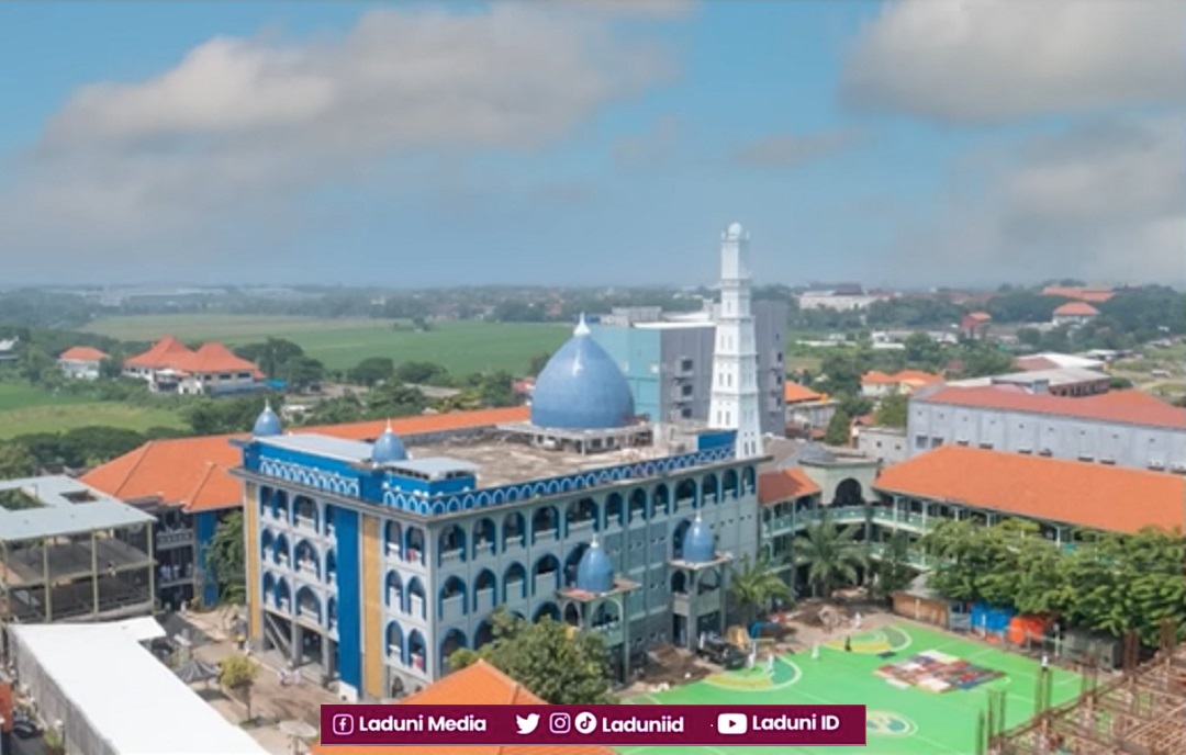 Ziarah di Makam Habib Hasan Bin Ahmad Baharun, Muasis Pesantren Dalwa Pasuruan