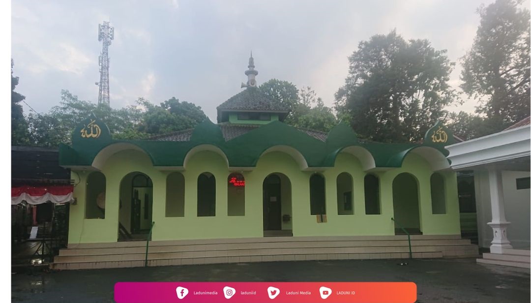 Ziarah di Makam Syekh Abdul Malik, Waliyullah dari Kedungparuk