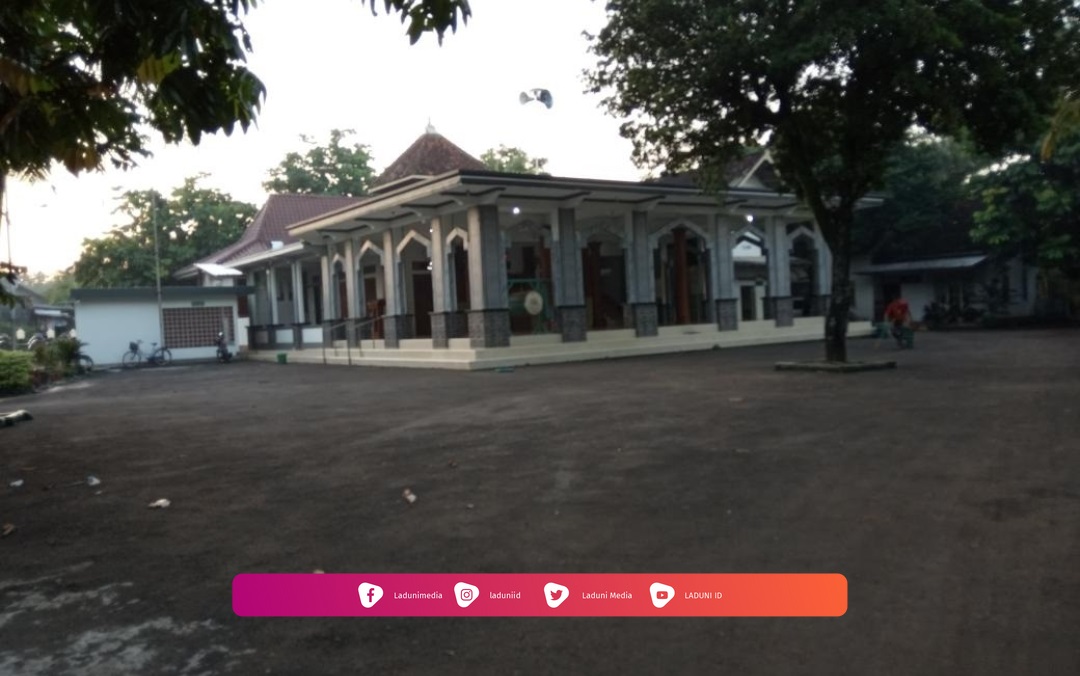 Ziarah Makam KH. Muhammadun Pondowan Pati, Sang Penahqiq Ilmu Nahwu