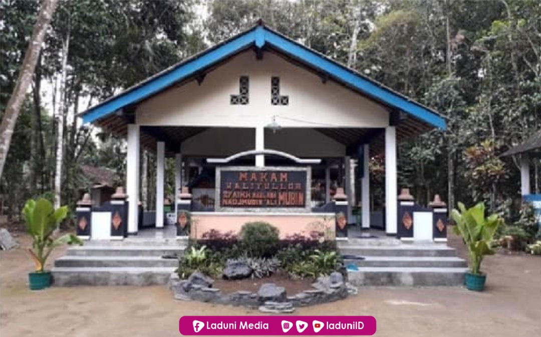 Ziarah di Makam Syeikh Ali Mubin, Sang Wali Urut Sewu