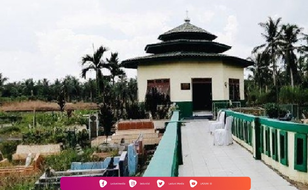 Ziarah di Makam Syech Abdurrahman Shiddiq, Ulama Indragiri dari Banjar