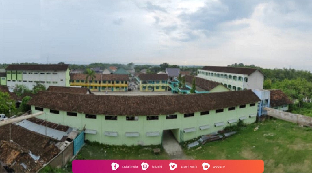 Pondok Pesantren Attanwir Bojonegoro