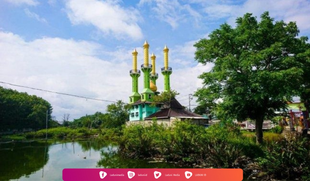 Ziarah di Makam Syekh Jumadil Kubro Semarang, Pendakwah Islam di Pulau Jawa