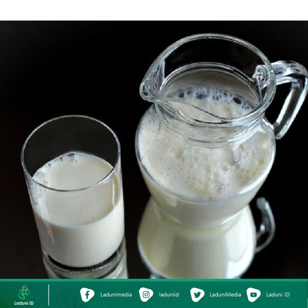 Keutamaan Amalkan Minum Susu Putih pada Malam 1 Muharram