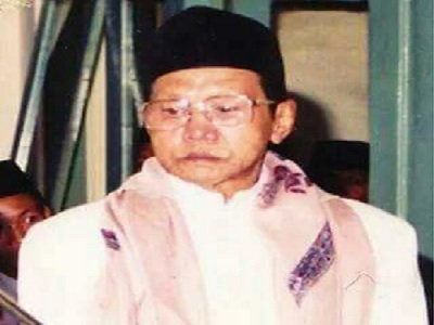 Biografi KH. Chasan Tholabi