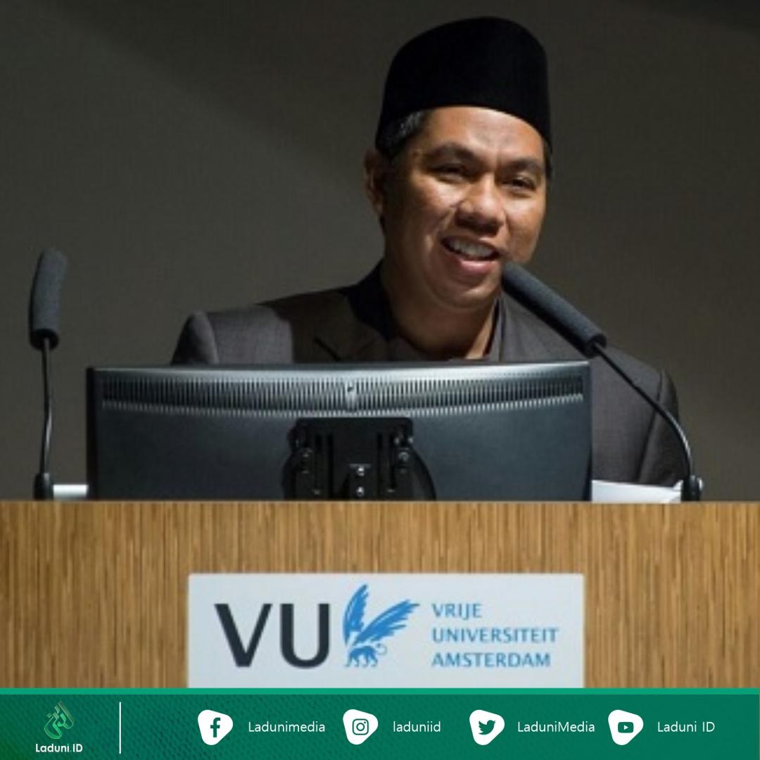 Biografi KH. Zulfa Mustofa