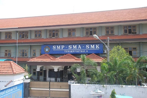 SMP Wachid Hasyim 1 Surabaya