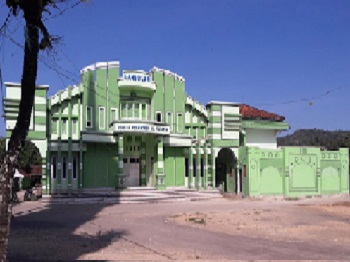 Pesantren Al-Mubarok Lanbulan, Sampang Madura