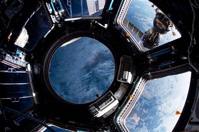 Astronot Arab Publikasikan Jepretan Bumi Bulat dari Antariksa
