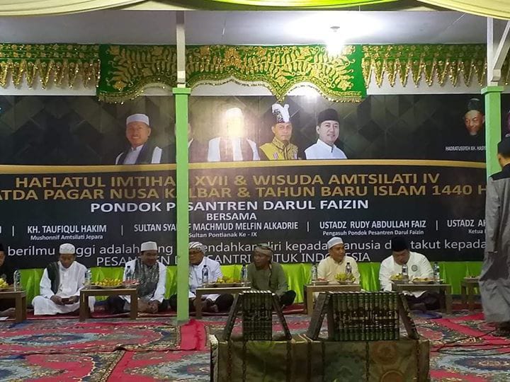 Dihadiri Kesultanan Pontianak, Ponpes Darul Faizin Sukses Gelar Haflatul Imtihan