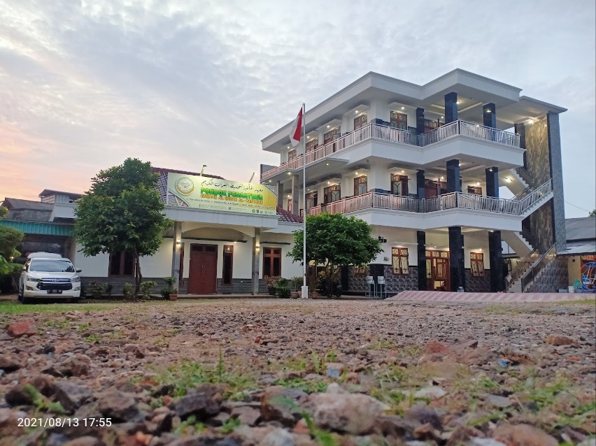 Pesantren Al-Hakimiah Depok