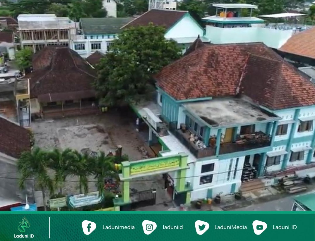 Pesantren Putri Bustanul Muta'allimat Blitar