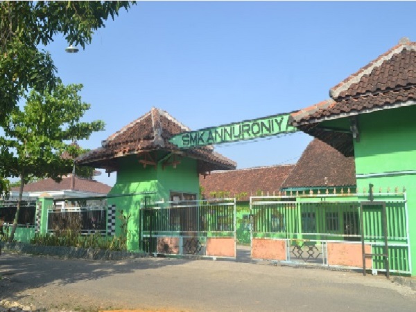 SMK Annuroniyah Sulang Rembang