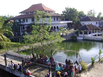 Pesantren Al Amin Kediri