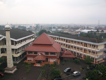 Universitas Islam Nusantara (UNINUS) Bandung