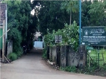 Pesantren Al-Istighotsah Setu, Bekasi