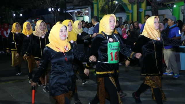 Gerak Jalan Tradisional untuk Memeriahkan Hari Jadi Sumenep ke 750