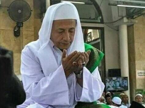 Kisah Al Habib Luthfi Menundukkan Seekor Kambing Ganas Saat Maulid Nabi