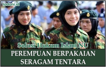 Seragam Tentara yang Dipakai Seorang Perempuan