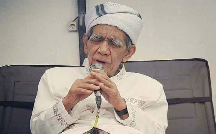 Kisah Kesederhanaan Syaikhona KH. Maimoen Zubair yang Pernah Tidak Punya Beras