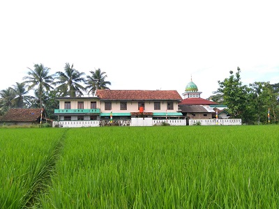 Pesantren Darul Hikmah Jatilawang Banyumas