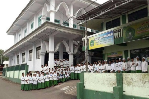 Pesantren Al-Maliki Lumajang