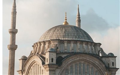 Apakah Benar Salah Satu Tanda Kiamat Itu Berlomba Membangun Masjid?