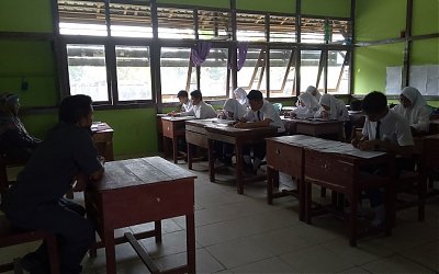 Pelaksanaan USBN di MTs N 2 Melawi Berjalan Sukses