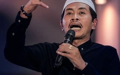 KH Anwar Zahid : Jangan Mudah Mengkafirkan Orang Lain