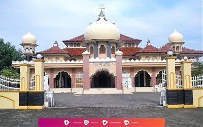 Ziarah di Makam KH. Syafi'i, Ulama dan Pahlawan Pekalongan